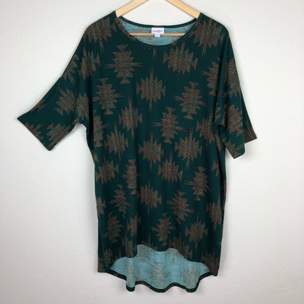 {LuLaRoe} Irma Green with Aztec Patterned Long Top